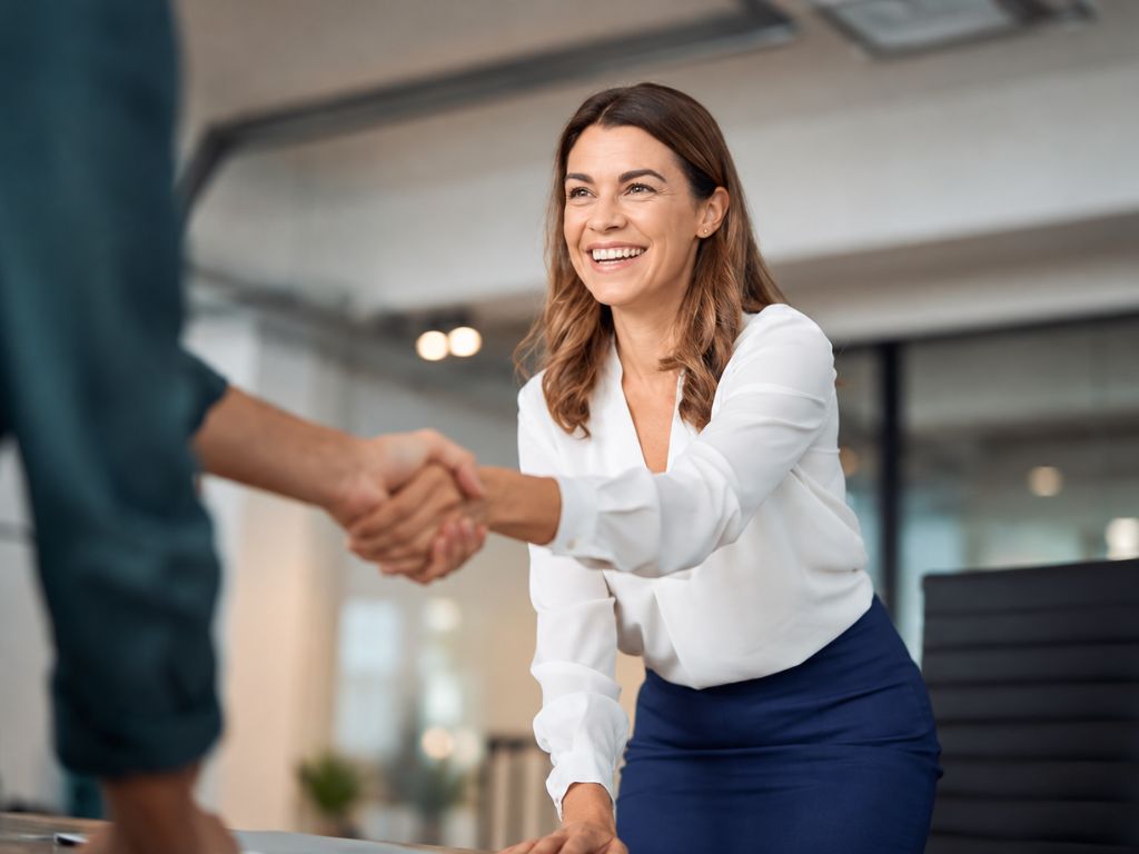 TÉCNICAS DE VENTA Y COMUNICACIÓN COMERCIAL